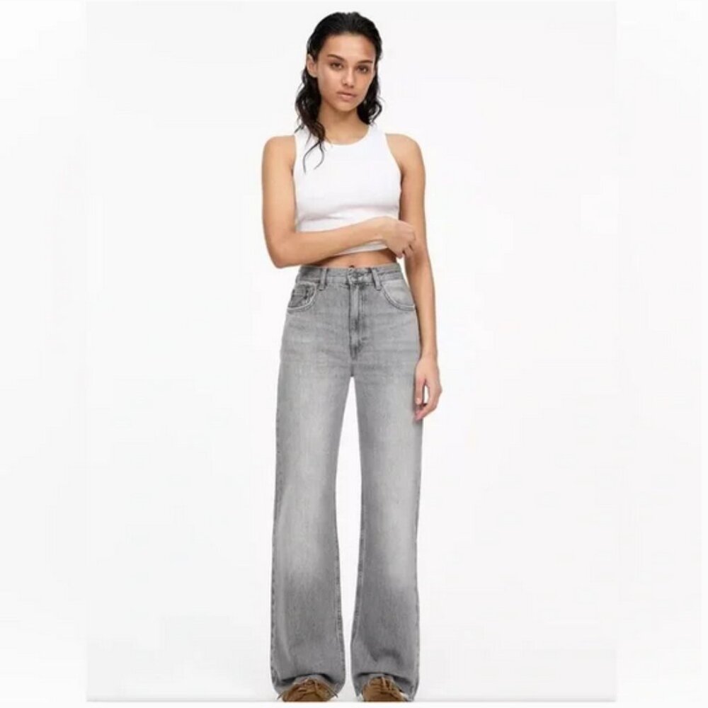 High-Waisted Gray Jeans .Pull&Bear
